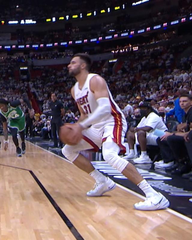 开云APP-三分出界仍在困扰斯特鲁斯 NBA未来有望修正规则